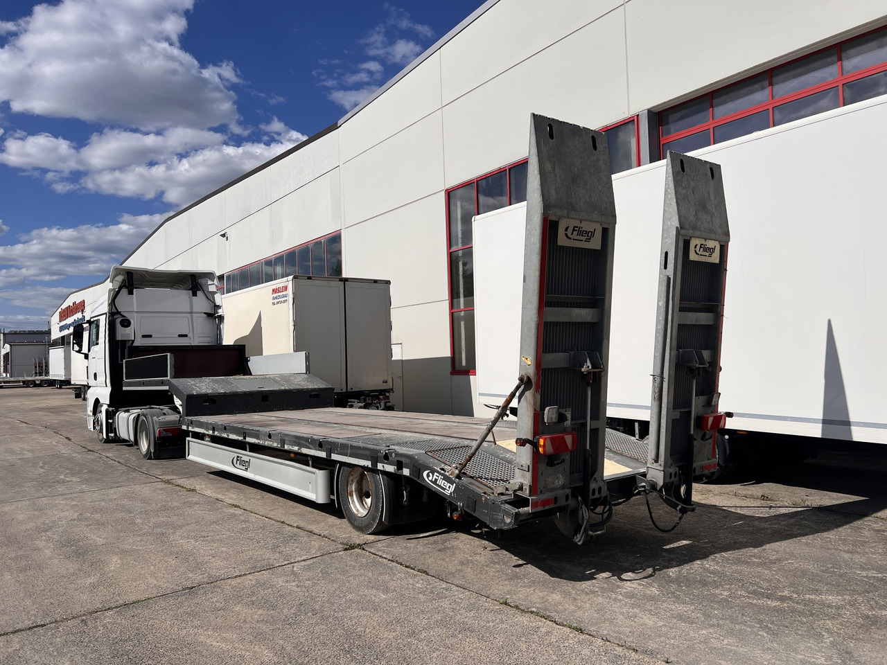 Fliegl SES210 1 Achs Satteltieflader - Góndola rebajadas semirremolque: foto 5 Fliegl SES210 1 Achs Satteltieflader - Góndola rebajadas semirremolque: foto 5