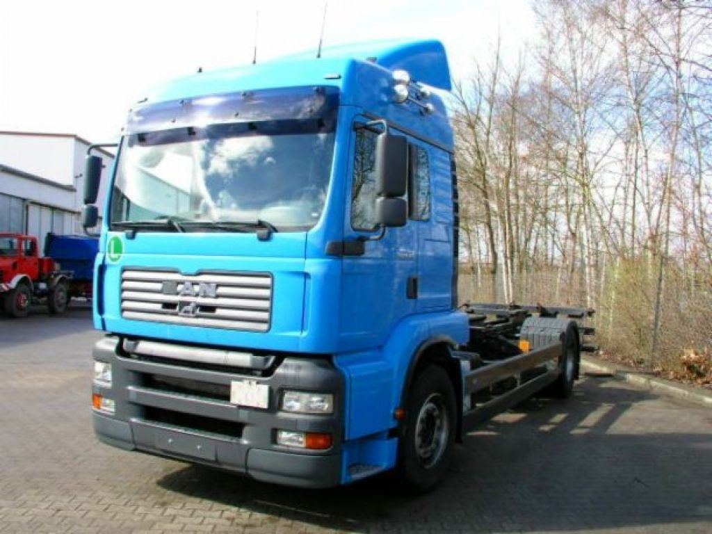 MAN 18.410 TGA2 Achs BDF- LKW - Portacontenedore/ Intercambiable camión: foto 2 MAN 18.410 TGA2 Achs BDF- LKW - Portacontenedore/ Intercambiable camión: foto 2