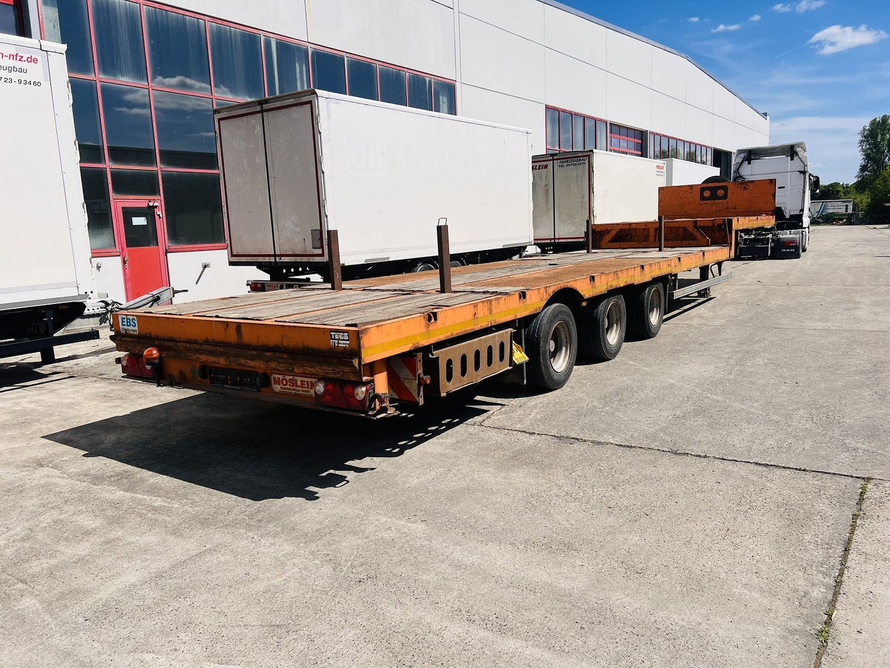 Möslein 3 Achs Satteltieflader Plato 45 t GGfür Fertigt - Góndola rebajadas semirremolque: foto 5 Möslein 3 Achs Satteltieflader Plato 45 t GGfür Fertigt - Góndola rebajadas semirremolque: foto 5