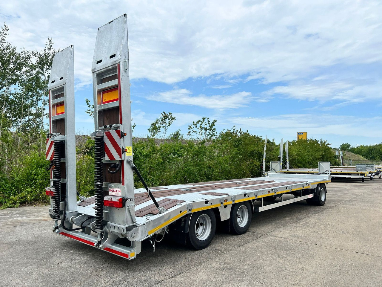 Möslein 3 Achs Tieflader mit gerader Ladefläche 8,10 m, - Góndola rebajadas remolque: foto 5 Möslein 3 Achs Tieflader mit gerader Ladefläche 8,10 m, - Góndola rebajadas remolque: foto 5