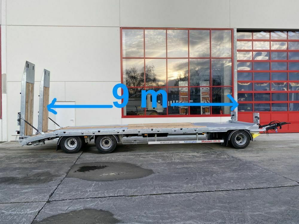 Möslein 3 Achs Tieflader mit gerader Ladefläche 9 m, Ne - Góndola rebajadas remolque: foto 1 Möslein 3 Achs Tieflader mit gerader Ladefläche 9 m, Ne - Góndola rebajadas remolque: foto 1