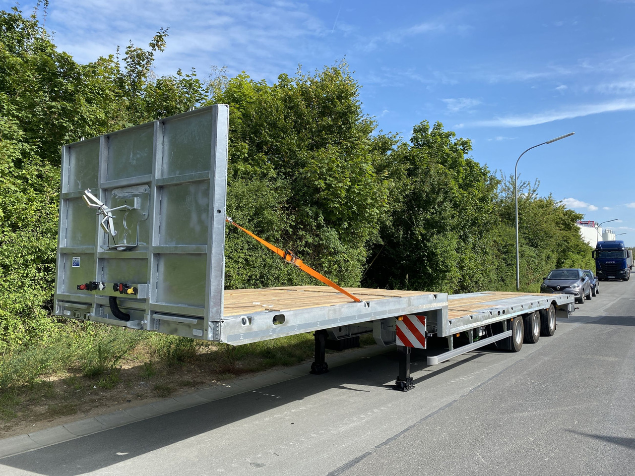 Möslein ST 3-Plato 9,4 3 Achs Satteltieflader Plato 45 t GGfür Fertigteile, Baumaschinen oder Container - Semirremolque plataforma/ Caja abierta: foto 3 Möslein ST 3-Plato 9,4 3 Achs Satteltieflader Plato 45 t GGfür Fertigteile, Baumaschinen oder Container - Semirremolque plataforma/ Caja abierta: foto 3