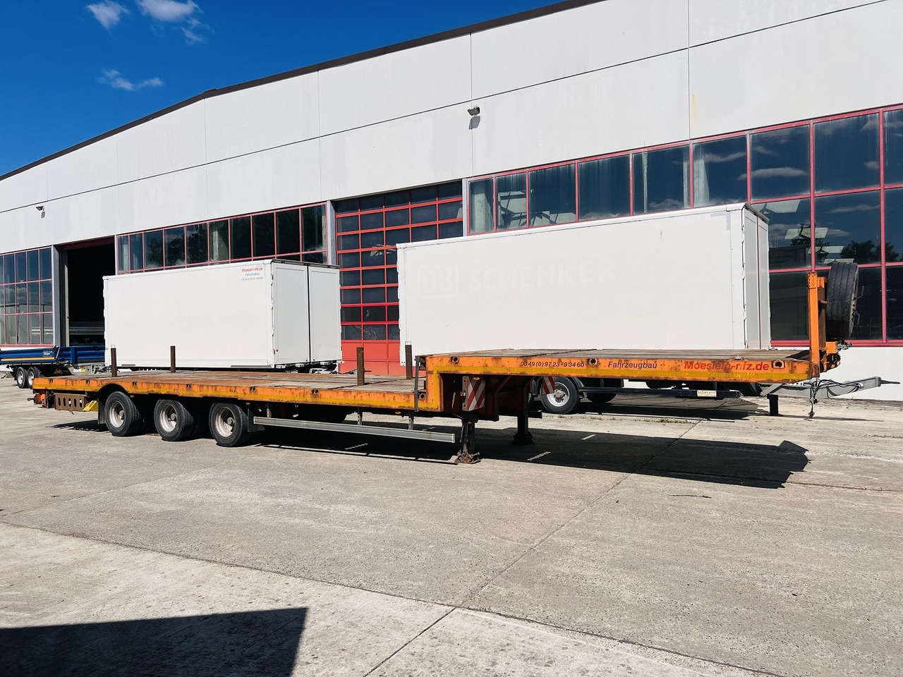 Möslein STO 3 Schwebheim 3 Achs Satteltieflader Plato 45 t GGfür Fertigteile, Baumaschinen oder Container - Góndola rebajadas semirremolque: foto 4 Möslein STO 3 Schwebheim 3 Achs Satteltieflader Plato 45 t GGfür Fertigteile, Baumaschinen oder Container - Góndola rebajadas semirremolque: foto 4