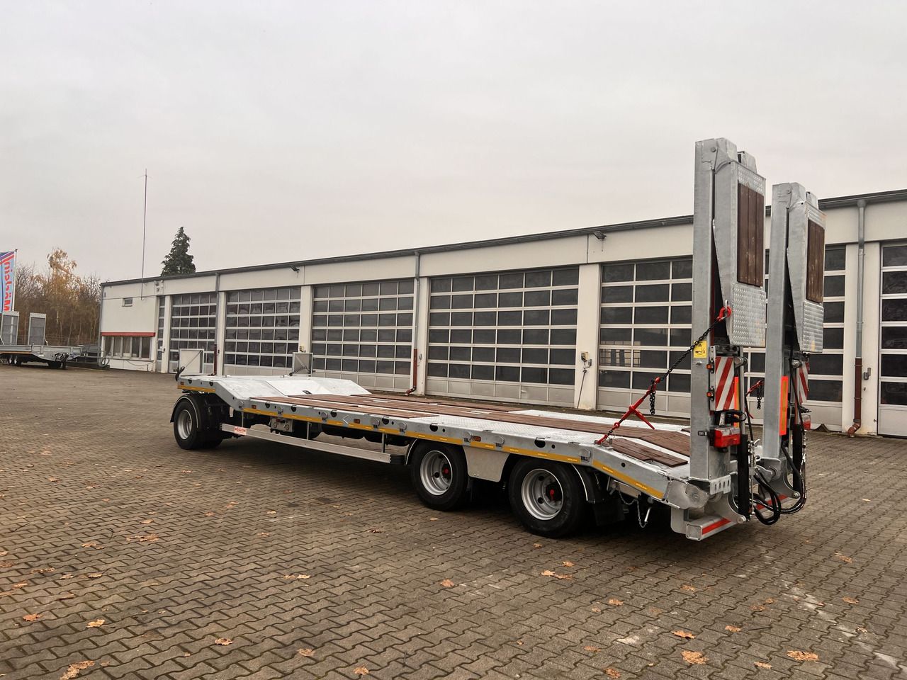 Möslein T 3-6,60 VB 2t 3 Achs Tieflader, Luftgefedert - Góndola rebajadas remolque: foto 5 Möslein T 3-6,60 VB 2t 3 Achs Tieflader, Luftgefedert - Góndola rebajadas remolque: foto 5