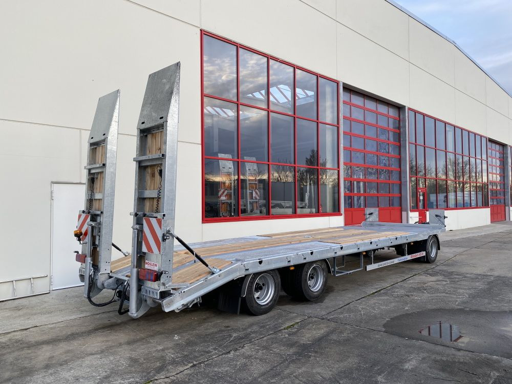 Möslein T 3-8,20 P VB H1 Blatt 3 Achs Tieflader mit gerader Ladefläche 8,10 m, Neufahrzeug - Góndola rebajadas remolque: foto 3 Möslein T 3-8,20 P VB H1 Blatt 3 Achs Tieflader mit gerader Ladefläche 8,10 m, Neufahrzeug - Góndola rebajadas remolque: foto 3