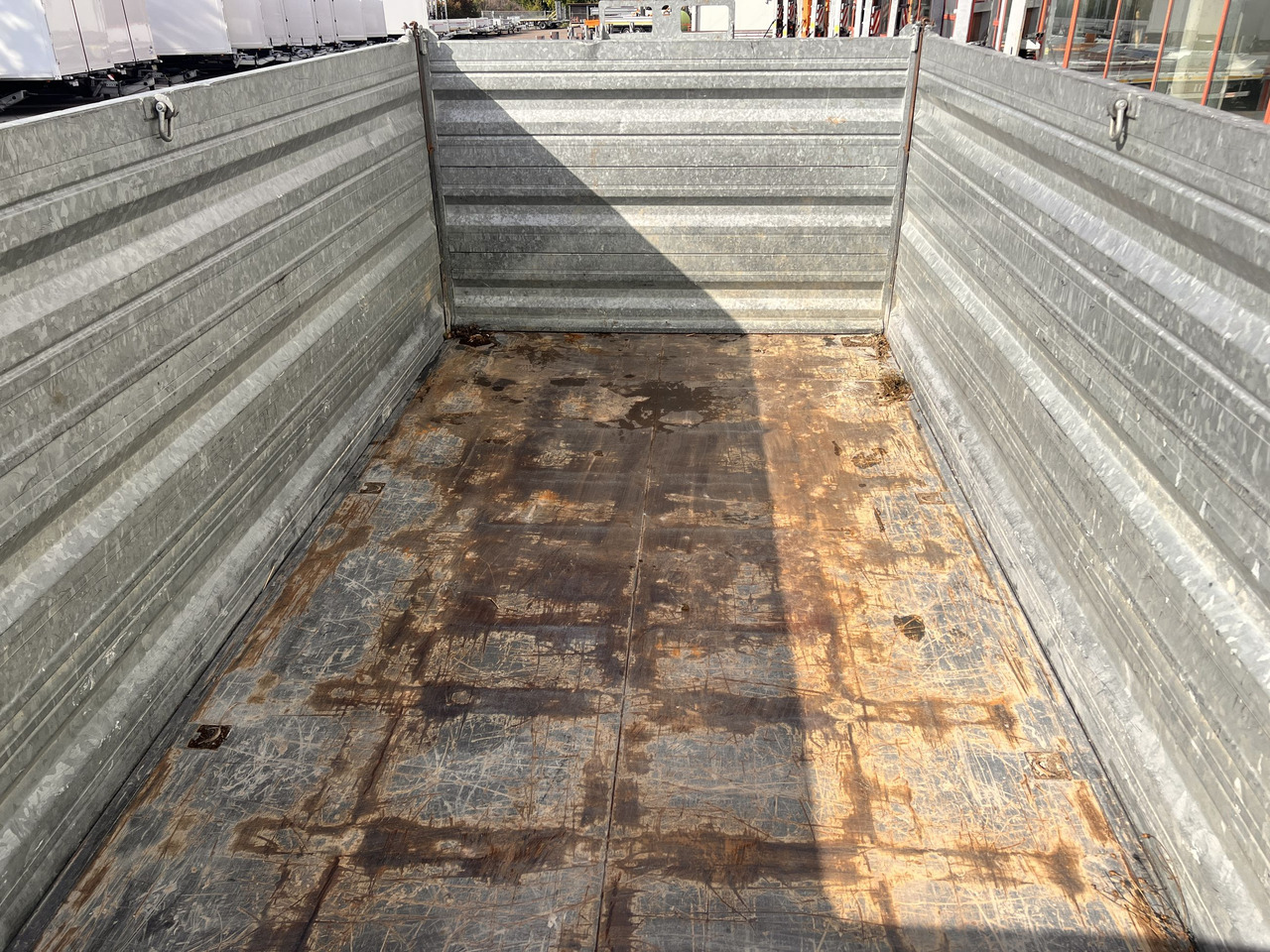 Leasing financiero de Möslein TDS 13 Schwebheim 13 t Tandemkipper- Tieflader, Aufsatzbordwände leasing Möslein TDS 13 Schwebheim 13 t Tandemkipper- Tieflader, Aufsatzbordwände: foto 6 Leasing financiero de Möslein TDS 13 Schwebheim 13 t Tandemkipper- Tieflader, Aufsatzbordwände leasing Möslein TDS 13 Schwebheim 13 t Tandemkipper- Tieflader, Aufsatzbordwände: foto 6