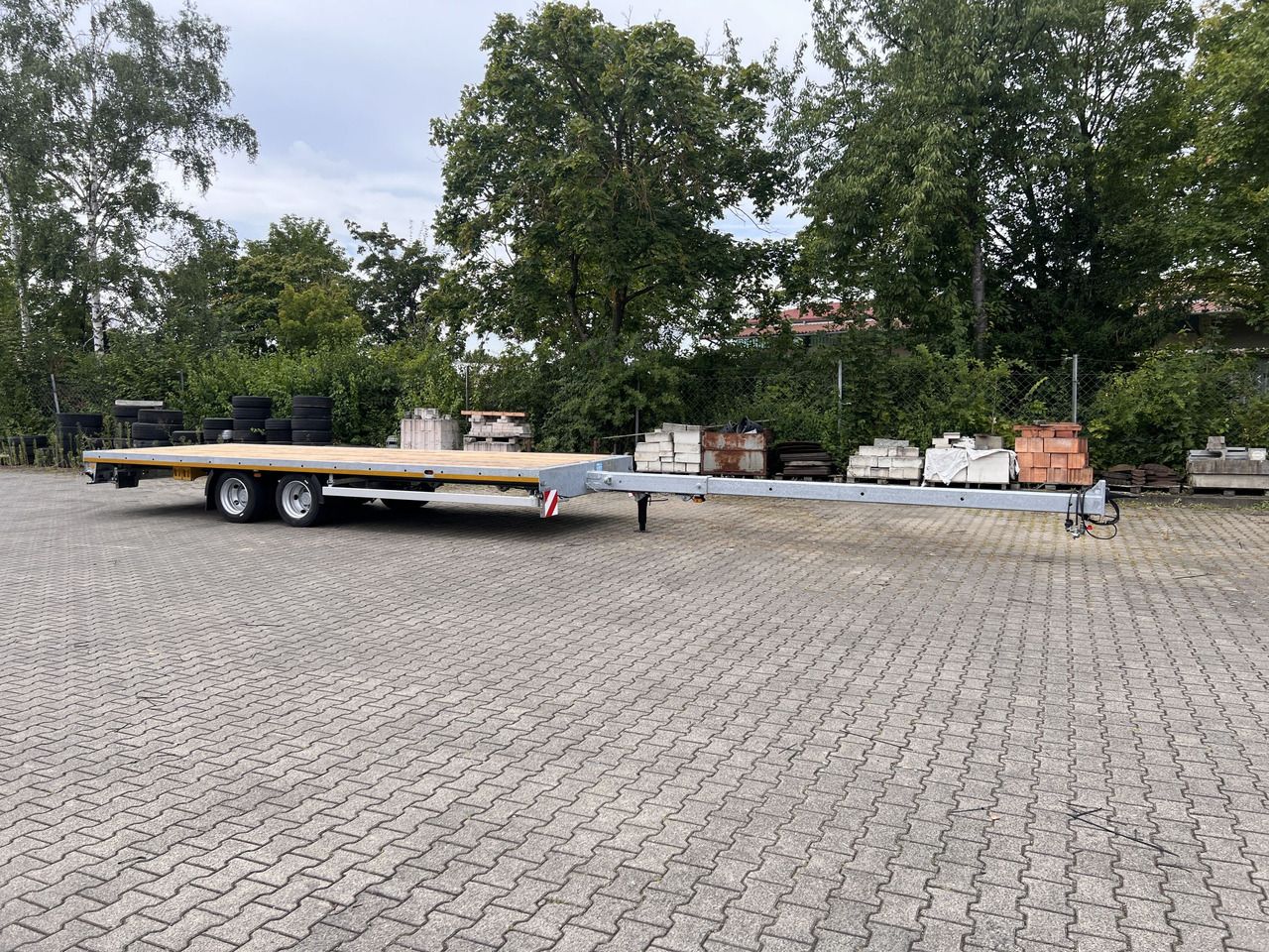 Möslein THT 14-G 7,20 L ausziehbar 13,9 t Tandemanhänger- Tieflader, ausziehbarLuftgefedert - Remolque plataforma/ Caja abierta: foto 1 Möslein THT 14-G 7,20 L ausziehbar 13,9 t Tandemanhänger- Tieflader, ausziehbarLuftgefedert - Remolque plataforma/ Caja abierta: foto 1