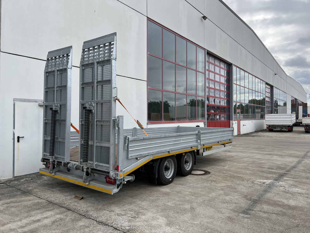 Möslein TT11 BR Neuer Tandemtieflader, breit Rampen - Góndola rebajadas remolque: foto 4 Möslein TT11 BR Neuer Tandemtieflader, breit Rampen - Góndola rebajadas remolque: foto 4