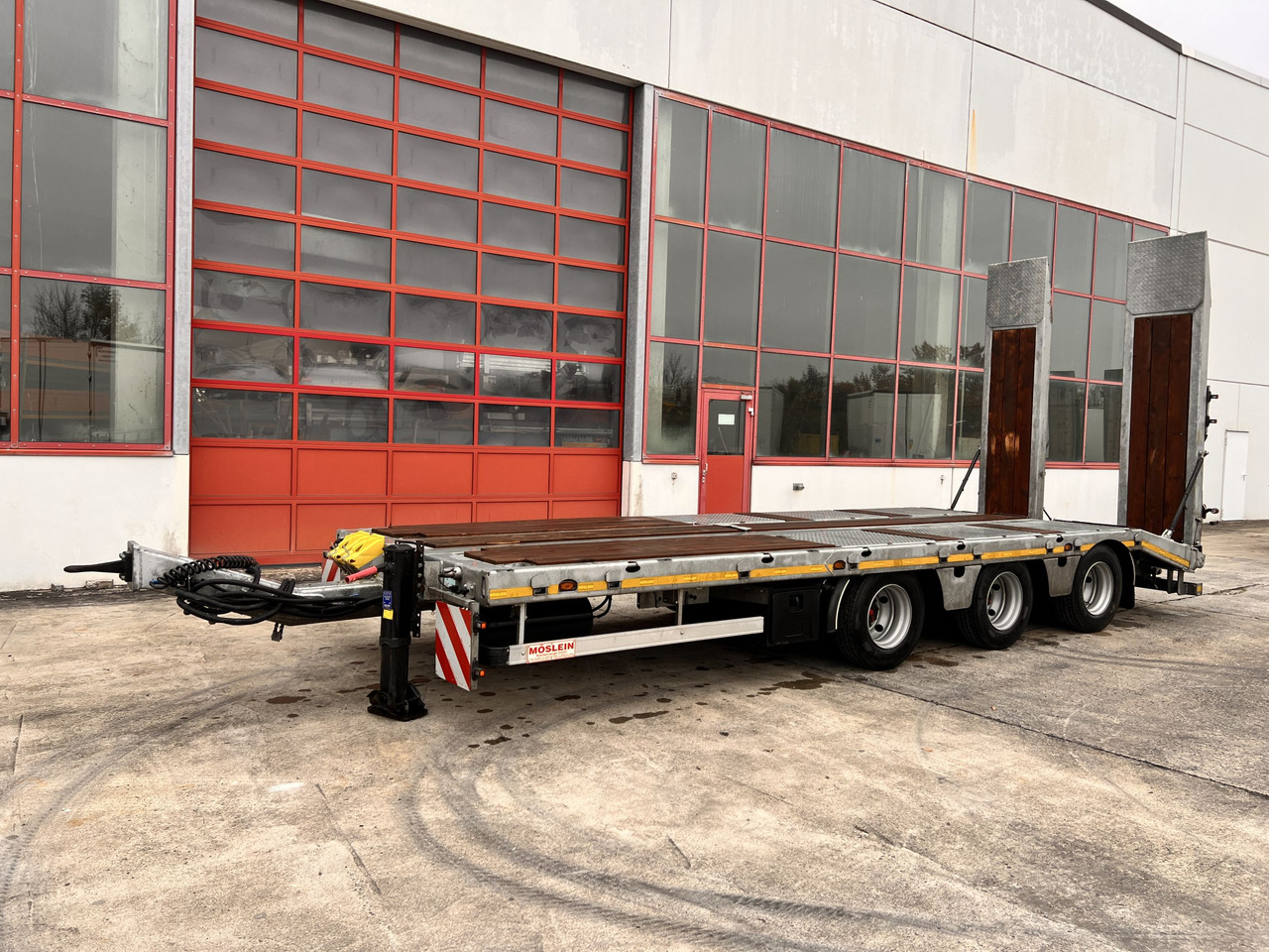 Möslein TTA33 Schwebheim 31 t Tridemtieflader gelenkt, Neuwertig - Góndola rebajadas remolque: foto 4 Möslein TTA33 Schwebheim 31 t Tridemtieflader gelenkt, Neuwertig - Góndola rebajadas remolque: foto 4