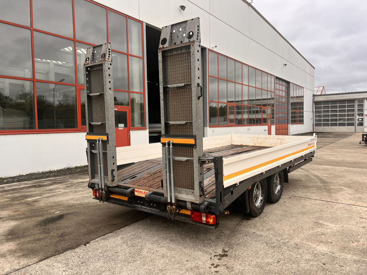 Möslein TTS 11 Schwebheim Tandemtieflader - Góndola rebajadas remolque: foto 3 Möslein TTS 11 Schwebheim Tandemtieflader - Góndola rebajadas remolque: foto 3