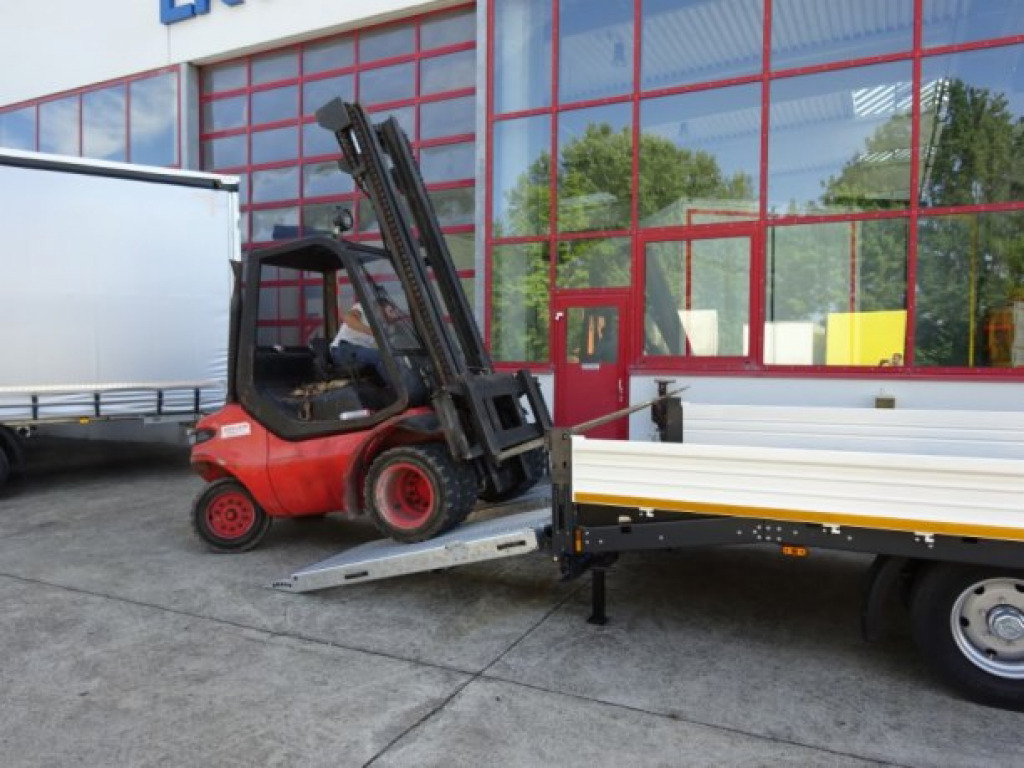 Möslein TTT 11-6,2 BR Weiß Tandemtieflader mit breiten RampenNeufahrzeug - Góndola rebajadas remolque: foto 3 Möslein TTT 11-6,2 BR Weiß Tandemtieflader mit breiten RampenNeufahrzeug - Góndola rebajadas remolque: foto 3