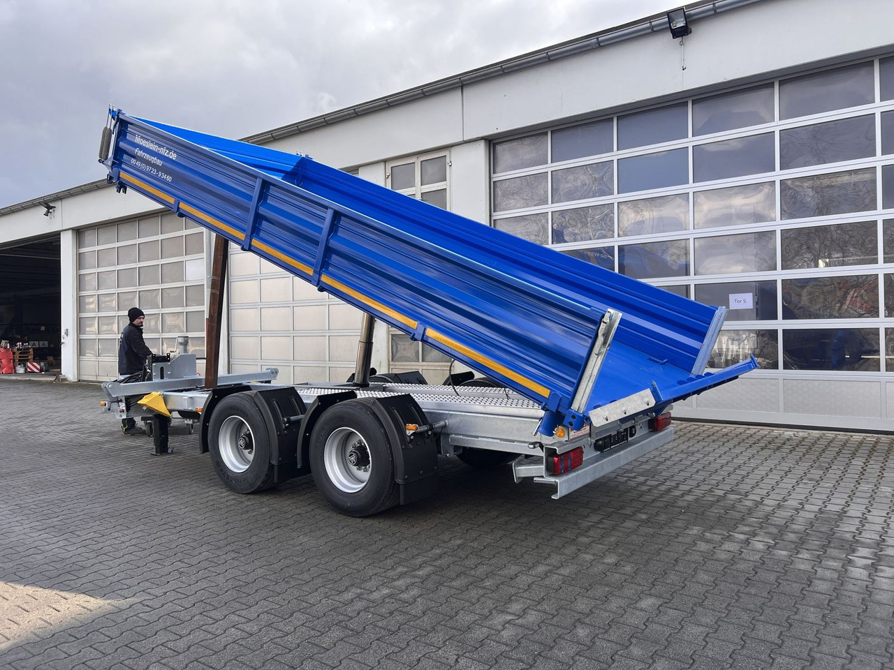 Möslein neuer 19 t Tandemkipper- Tieflader hydraulische - Volquete remolque: foto 5 Möslein neuer 19 t Tandemkipper- Tieflader hydraulische - Volquete remolque: foto 5