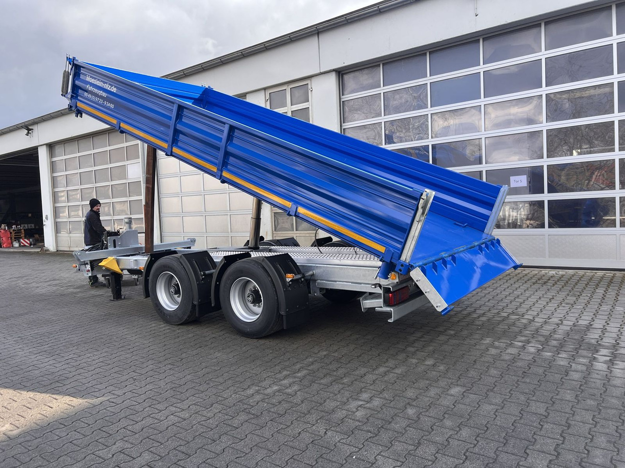 Möslein neuer 19 t Tandemkipper- Tieflader hydraulische - Volquete remolque: foto 4 Möslein neuer 19 t Tandemkipper- Tieflader hydraulische - Volquete remolque: foto 4