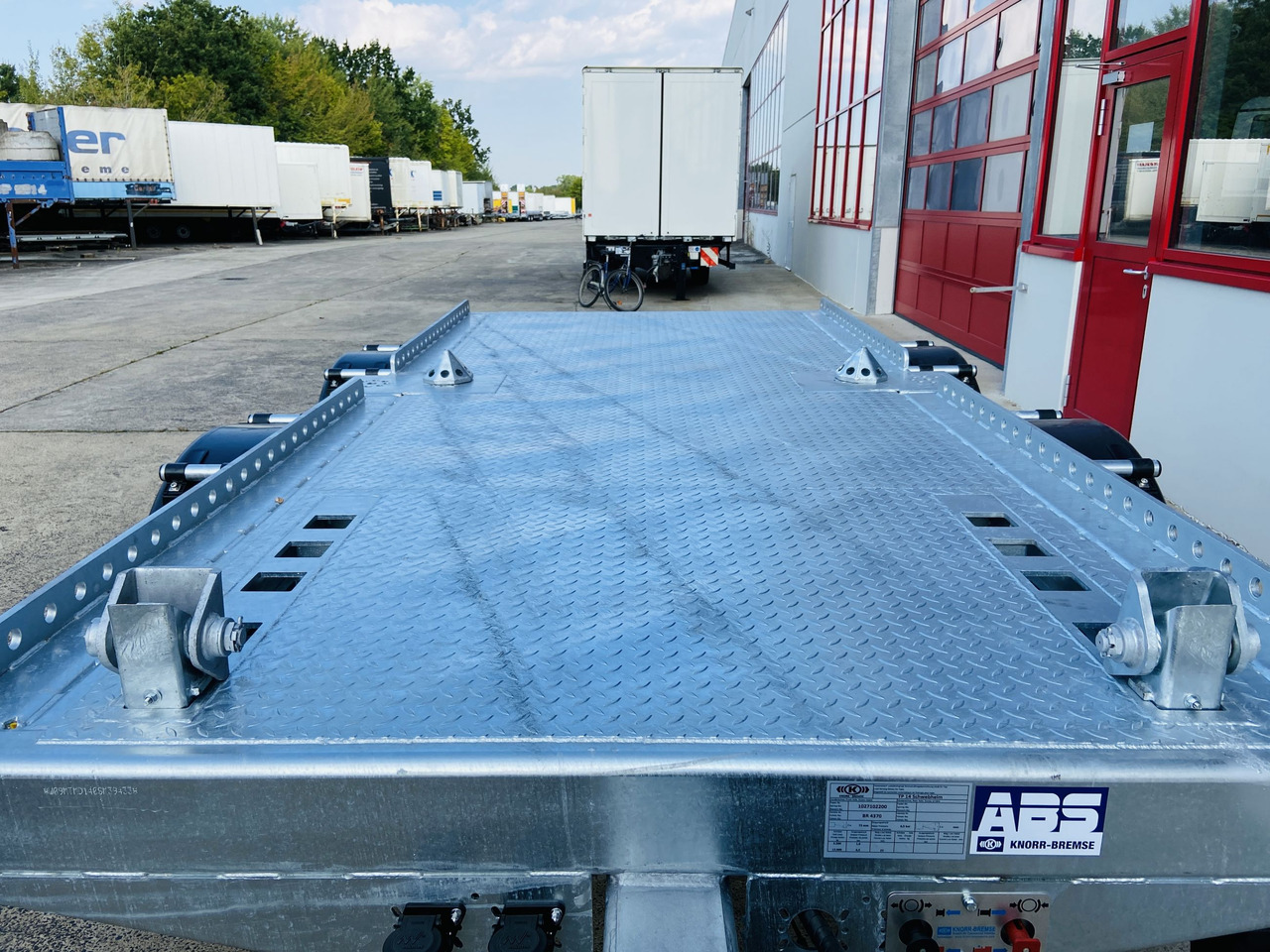 Möslein TMH 2 14 t Tandem- Absetzmuldenanhänger,geschlossenen BodenNeufahrzeug - Otros: foto 5 Möslein TMH 2 14 t Tandem- Absetzmuldenanhänger,geschlossenen BodenNeufahrzeug - Otros: foto 5