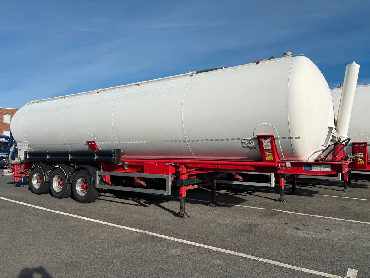 Feldbinder KIP 60.3 E-Hydraulik - Semirremolque silo: foto 4 Feldbinder KIP 60.3 E-Hydraulik - Semirremolque silo: foto 4