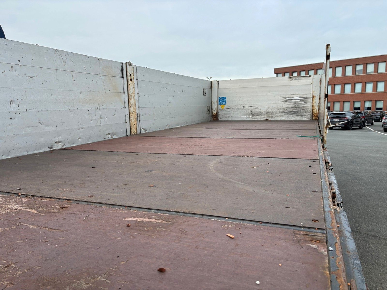 Krone AZ18 + Palettenkasten - Remolque plataforma/ Caja abierta: foto 2 Krone AZ18 + Palettenkasten - Remolque plataforma/ Caja abierta: foto 2