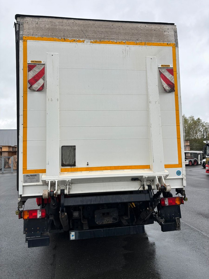 Camión lona MAN TGX 26.480 mit Ladebordwand: foto 6 Camión lona MAN TGX 26.480 mit Ladebordwand: foto 6