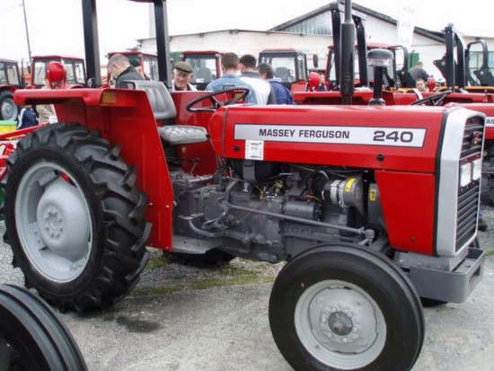 MASSEY FERGUSON 240 - Tractor: foto 1 MASSEY FERGUSON 240 - Tractor: foto 1