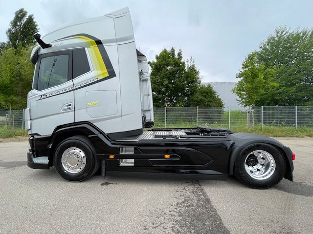 DAF XG+ 480 FT 75 Jahre DAF Edition "Limitiert" DAF XG+ 480 FT 75 Jahre DAF Edition - Cabeza tractora: foto 5 DAF XG+ 480 FT 75 Jahre DAF Edition "Limitiert" DAF XG+ 480 FT 75 Jahre DAF Edition - Cabeza tractora: foto 5