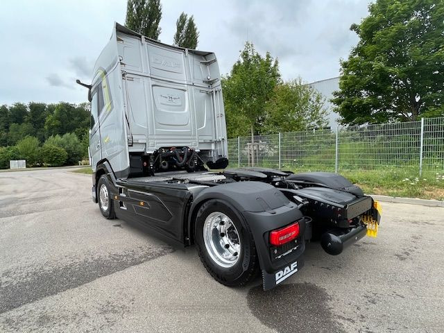 DAF XG+ 480 FT 75 Jahre DAF Edition "Limitiert" DAF XG+ 480 FT 75 Jahre DAF Edition - Cabeza tractora: foto 3 DAF XG+ 480 FT 75 Jahre DAF Edition "Limitiert" DAF XG+ 480 FT 75 Jahre DAF Edition - Cabeza tractora: foto 3