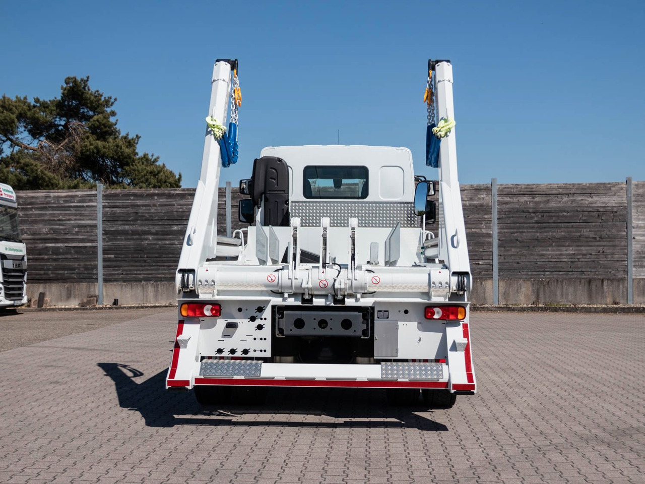 Volquete camión DAF FA LF 310 19t Absetzkipper VDL: foto 6 Volquete camión DAF FA LF 310 19t Absetzkipper VDL: foto 6