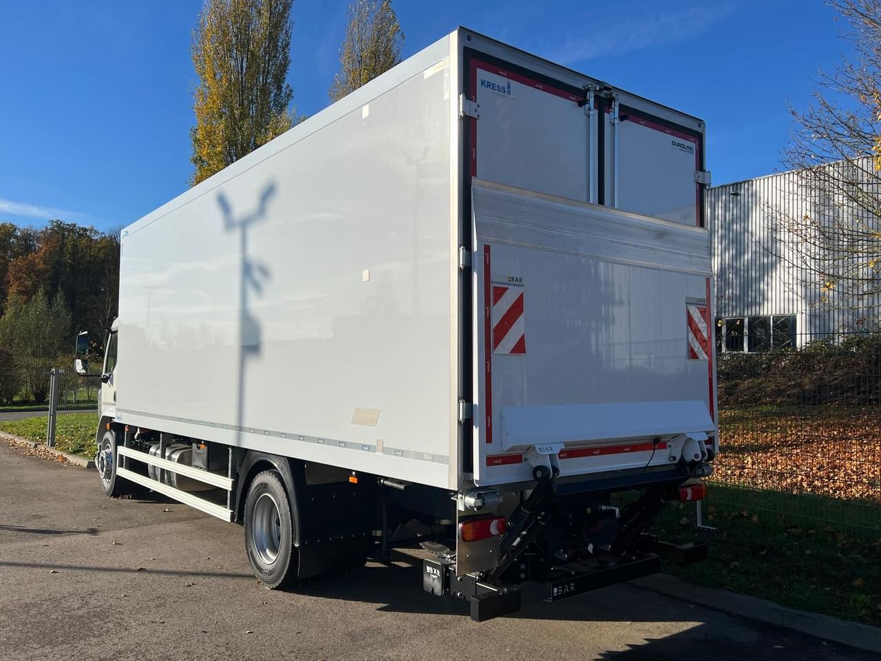 DAF FA XB 310 18t Kress Kühlaufbau - Frigorífico camión: foto 3 DAF FA XB 310 18t Kress Kühlaufbau - Frigorífico camión: foto 3