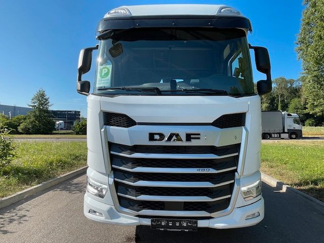 DAF FAN XF 480 mit VDL Abrollkipper DAF FAN XF 480 mit VDL Abrollkipper - Multibasculante camión: foto 2 DAF FAN XF 480 mit VDL Abrollkipper DAF FAN XF 480 mit VDL Abrollkipper - Multibasculante camión: foto 2