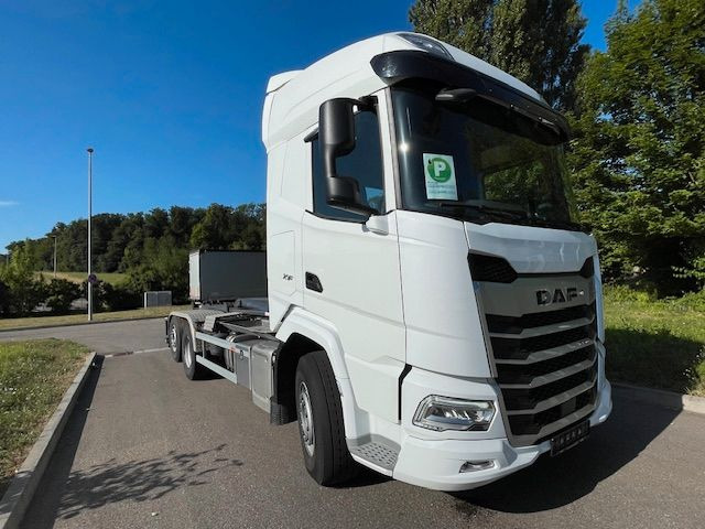 DAF FAN XF 480 mit VDL Abrollkipper DAF FAN XF 480 mit VDL Abrollkipper - Multibasculante camión: foto 3 DAF FAN XF 480 mit VDL Abrollkipper DAF FAN XF 480 mit VDL Abrollkipper - Multibasculante camión: foto 3