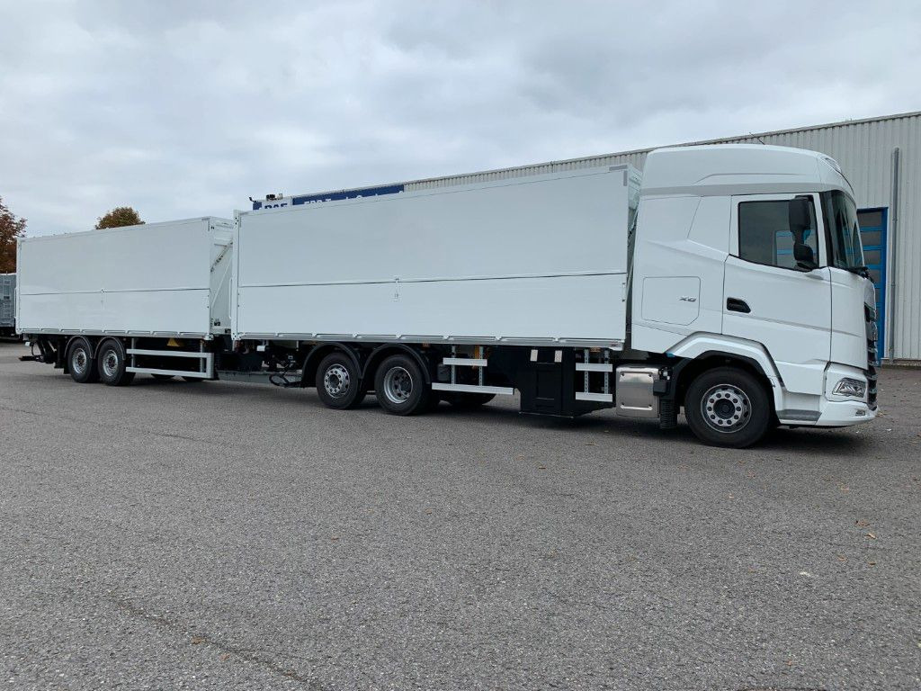 DAF FAN XG 480 Swing-Board mit LBW - Transporte de bebidas camión: foto 1 DAF FAN XG 480 Swing-Board mit LBW - Transporte de bebidas camión: foto 1