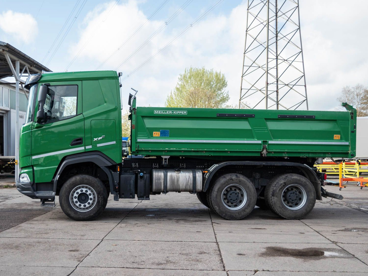 DAF FAT XFC 530 SL Meiller TRIGENIUS D 316 DAF FAT XFC 530 SL Meiller TRIGENIUS D 316 - Volquete camión: foto 2 DAF FAT XFC 530 SL Meiller TRIGENIUS D 316 DAF FAT XFC 530 SL Meiller TRIGENIUS D 316 - Volquete camión: foto 2