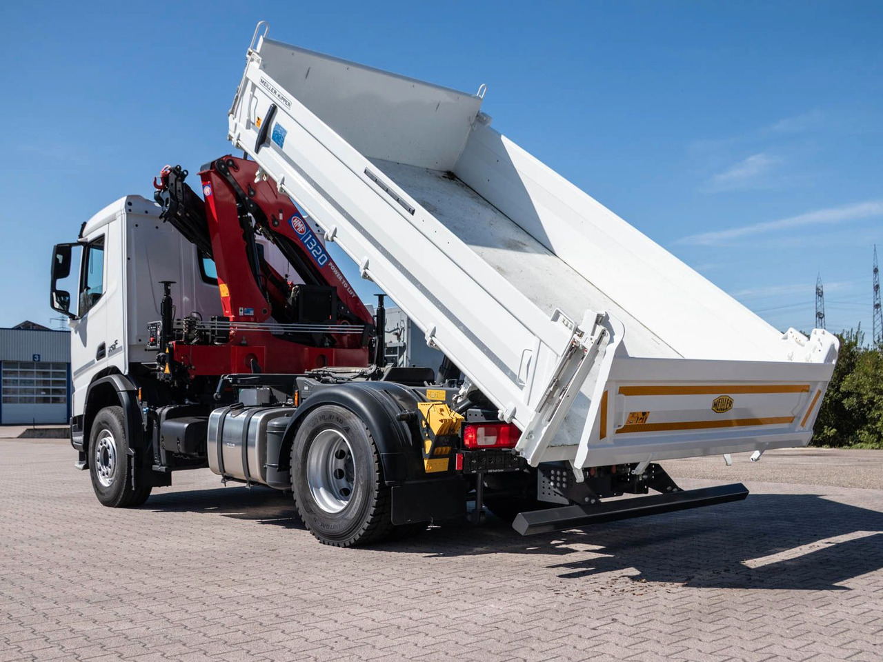 DAF XDC 370 FA Meiller Krankipper HMF DAF XDC 370 FA Meiller Krankipper HMF - Volquete camión: foto 4 DAF XDC 370 FA Meiller Krankipper HMF DAF XDC 370 FA Meiller Krankipper HMF - Volquete camión: foto 4