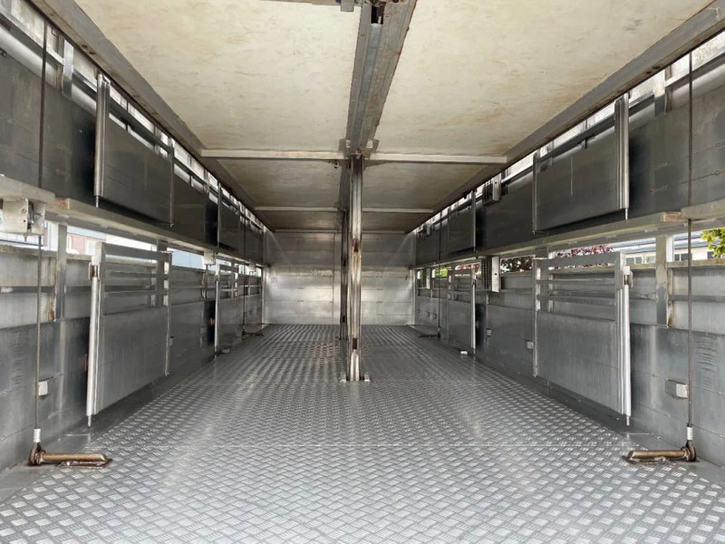 DAF XF 460 2017 berdex 3 lagen varkens - Transporte de ganado camión: foto 5 DAF XF 460 2017 berdex 3 lagen varkens - Transporte de ganado camión: foto 5