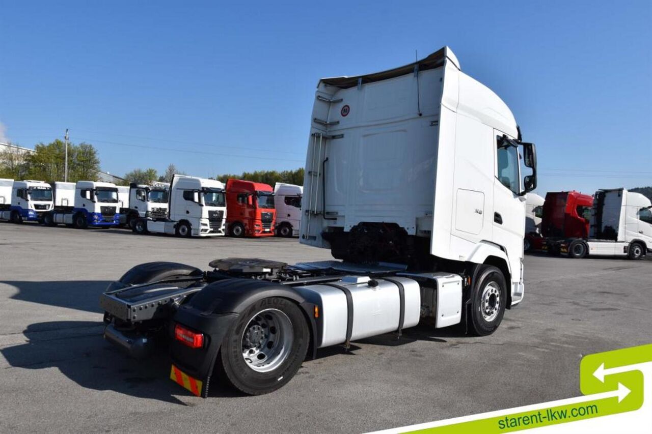 DAF XG 480 Intarder ACC Standklima 1.465L Tank - Cabeza tractora: foto 5 DAF XG 480 Intarder ACC Standklima 1.465L Tank - Cabeza tractora: foto 5