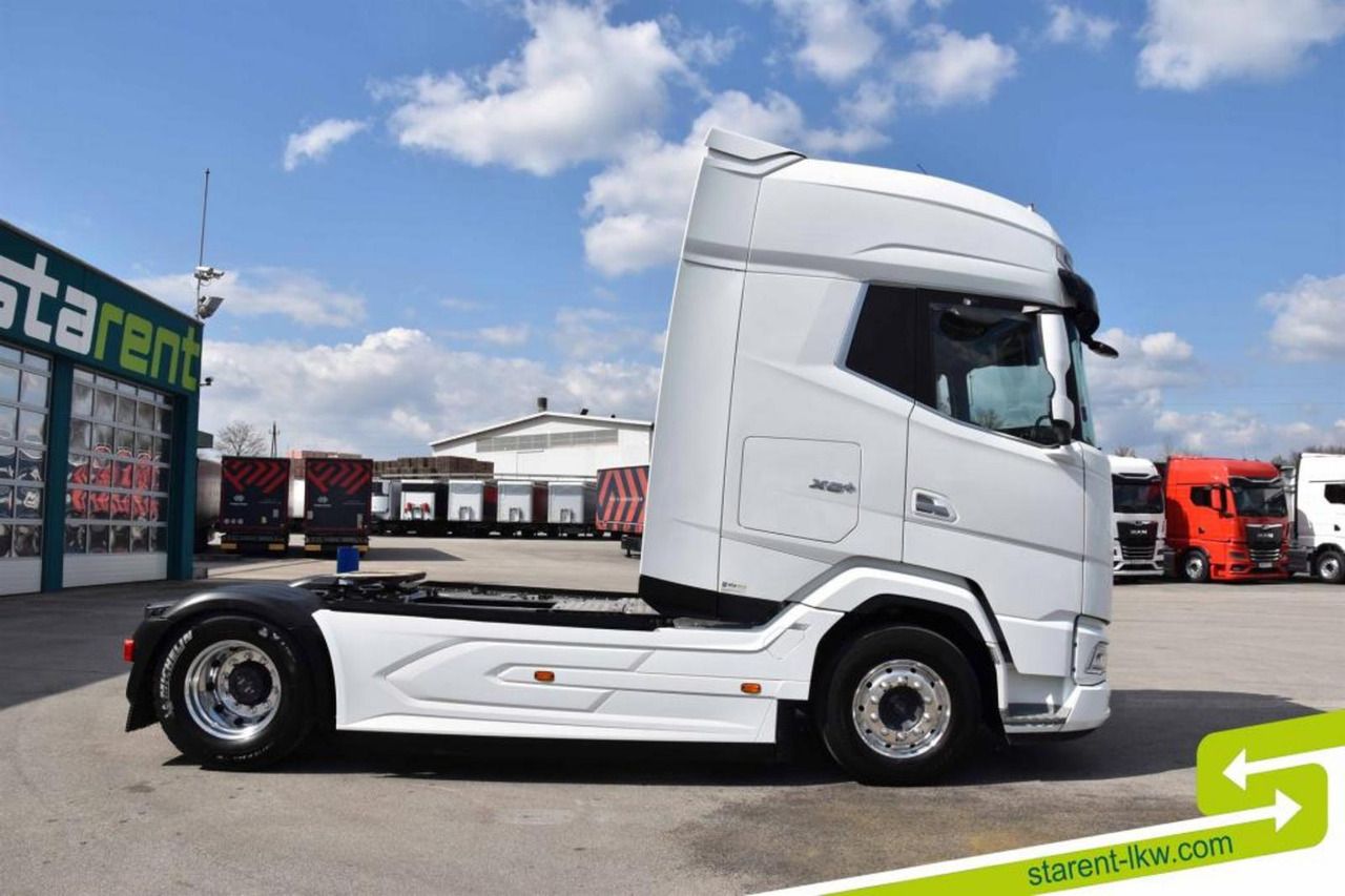 DAF XG+ 530 Leder Intarder Standklima ACC Alufelgen - Cabeza tractora: foto 4 DAF XG+ 530 Leder Intarder Standklima ACC Alufelgen - Cabeza tractora: foto 4