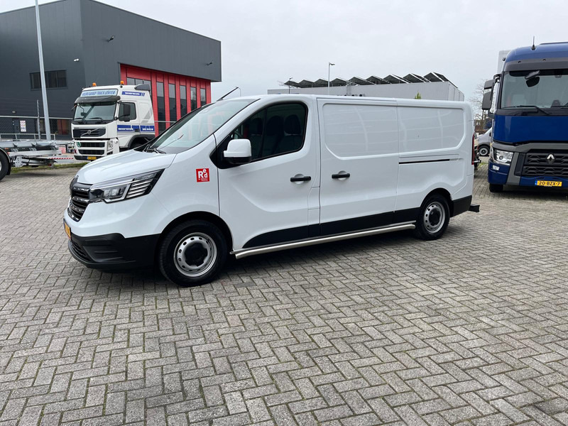 Renault Trafic E-Tech Red L2 H1, Nieuwstaat/New condition, Lees omschrijving/Read description - Furgoneta pequeña, Furgoneta eléctrica: foto 3 Renault Trafic E-Tech Red L2 H1, Nieuwstaat/New condition, Lees omschrijving/Read description - Furgoneta pequeña, Furgoneta eléctrica: foto 3