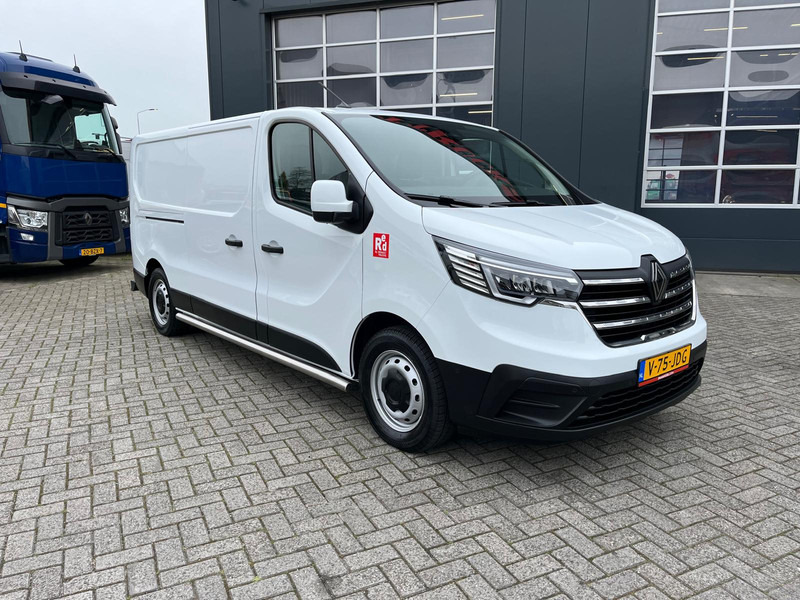 Renault Trafic E-Tech Red L2 H1, Nieuwstaat/New condition, Lees omschrijving/Read description - Furgoneta pequeña, Furgoneta eléctrica: foto 5 Renault Trafic E-Tech Red L2 H1, Nieuwstaat/New condition, Lees omschrijving/Read description - Furgoneta pequeña, Furgoneta eléctrica: foto 5