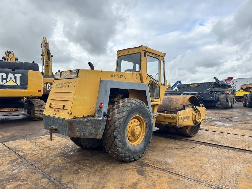 Bomag BW 213 D - Compactador: foto 5 Bomag BW 213 D - Compactador: foto 5