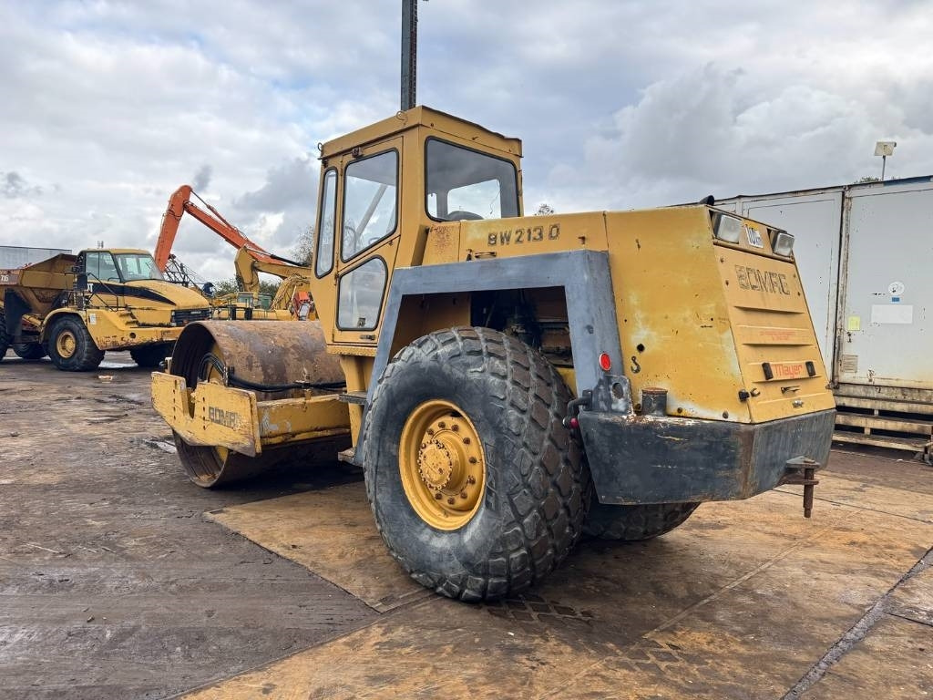 Bomag BW 213 D - Compactador: foto 3 Bomag BW 213 D - Compactador: foto 3