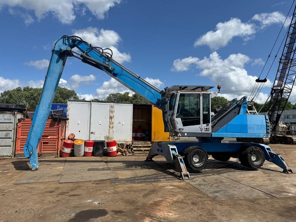 Fuchs MHL 335 - Manipulador de materiales: foto 1 Fuchs MHL 335 - Manipulador de materiales: foto 1