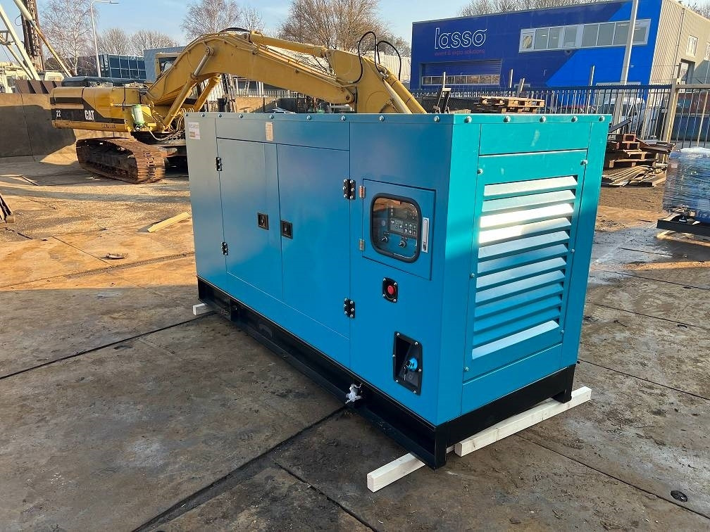 Ricardo 150KVA (120KW) SILENT GENERATOR 3 PHASE 50HZ 400V - Generador industriale: foto 3 Ricardo 150KVA (120KW) SILENT GENERATOR 3 PHASE 50HZ 400V - Generador industriale: foto 3