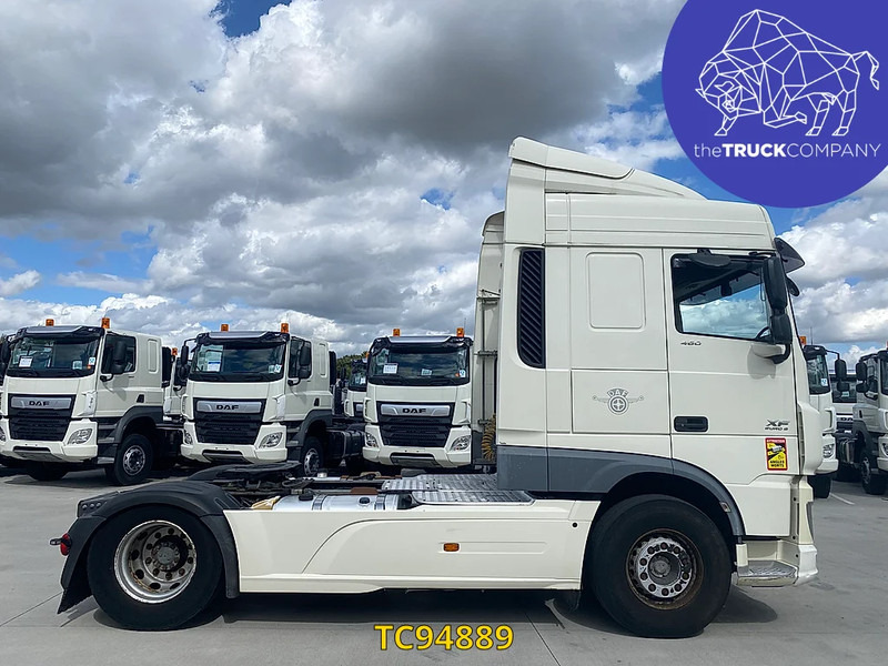 Cabeza tractora DAF XF 105 460: foto 7