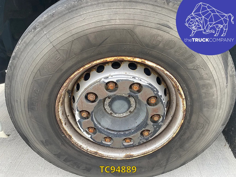 Cabeza tractora DAF XF 105 460: foto 15