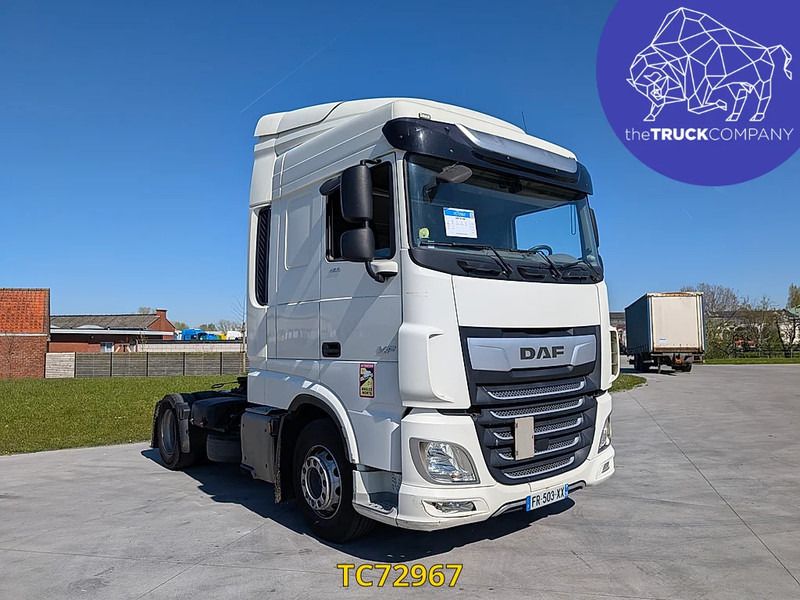 Cabeza tractora DAF XF 460: foto 8