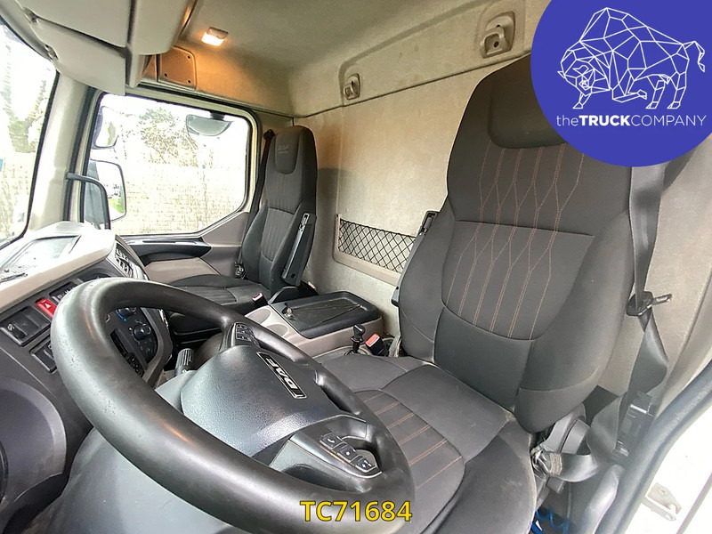 Camión caja cerrada DAF LF 230: foto 16