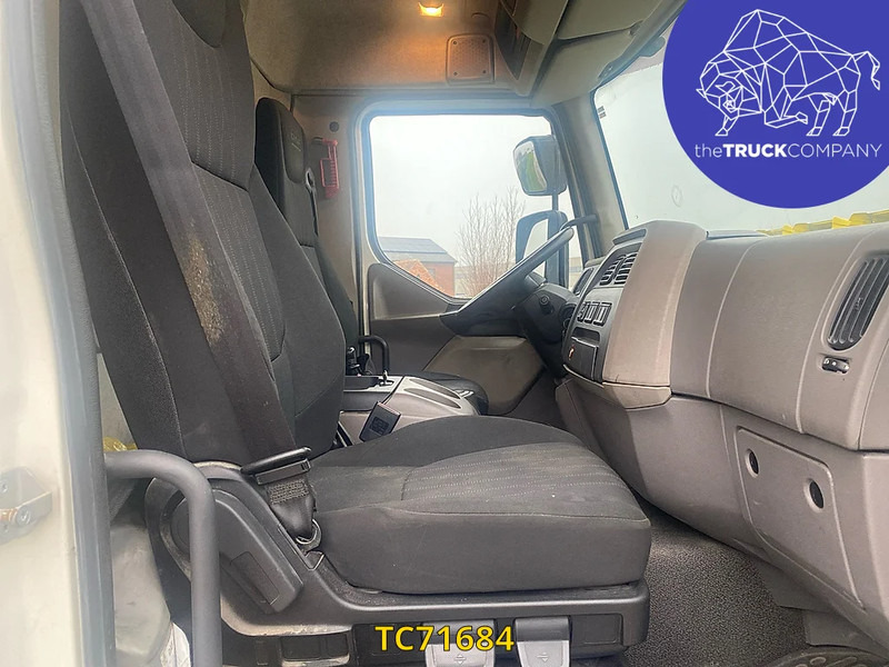 Camión caja cerrada DAF LF 230: foto 15