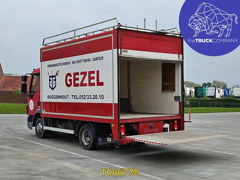 DAF LF 45 140 - Camión caja cerrada: foto 2 DAF LF 45 140 - Camión caja cerrada: foto 2