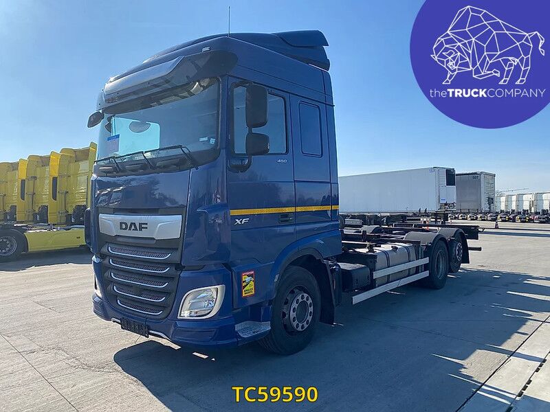 DAF XF 480 - Portacontenedore/ Intercambiable camión: foto 1 DAF XF 480 - Portacontenedore/ Intercambiable camión: foto 1
