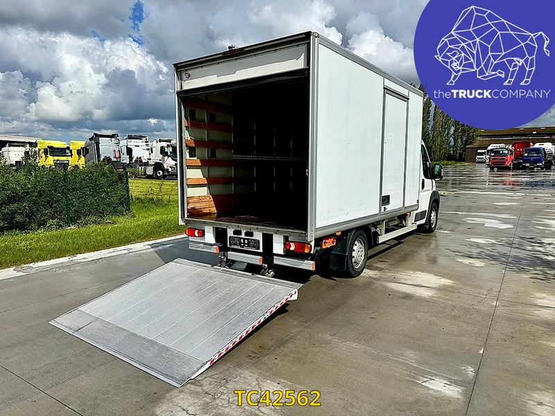 Fiat Ducato meubelbak + lift 3.0D automaat - Furgoneta: foto 3 Fiat Ducato meubelbak + lift 3.0D automaat - Furgoneta: foto 3