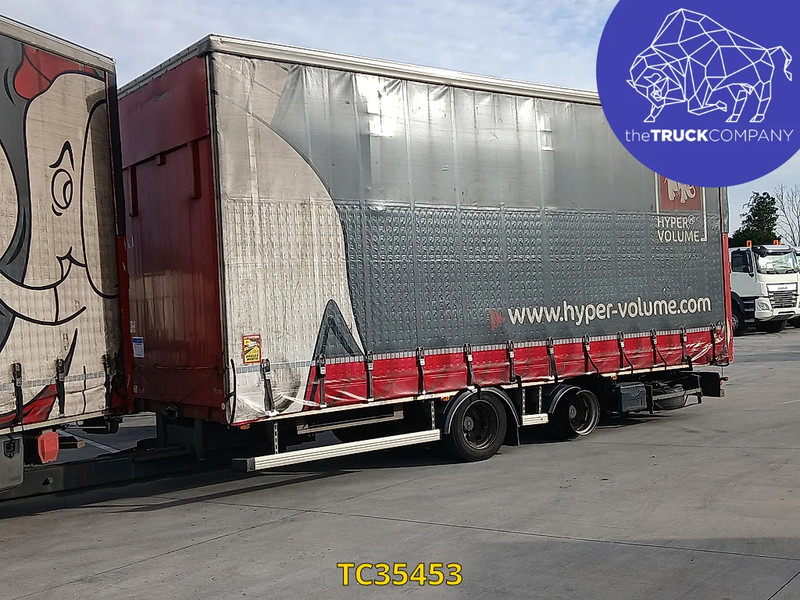 Fruehauf - Remolque con toldo: foto 1 Fruehauf - Remolque con toldo: foto 1