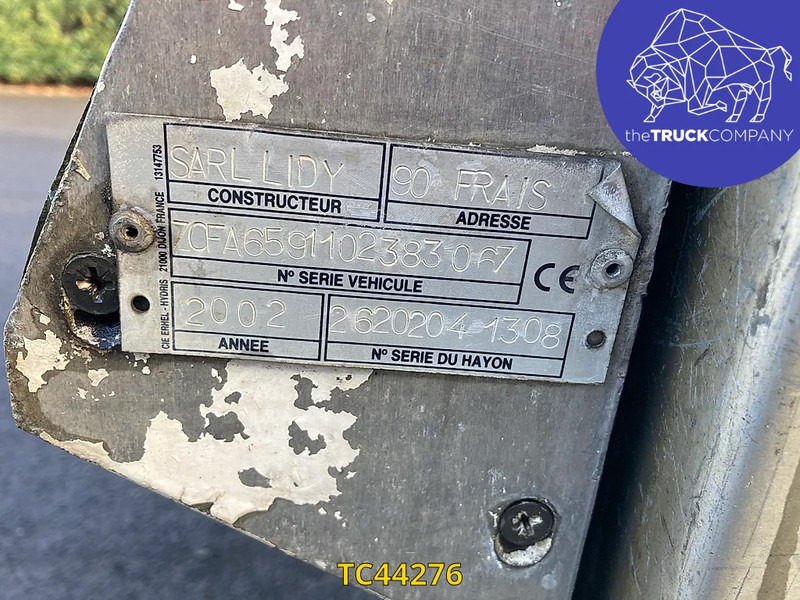 Camión caja cerrada Iveco EuroCargo 100 E15: foto 17